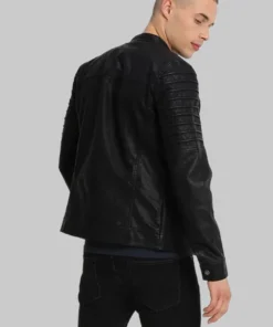 Outer Shell: 100% Genuine Leather Leather Type: Lambskin Lining Material: 100% viscose Closure Style: Zipper Collar Style: Asymmetrical Cuff Style: Zipper Inside Pockets: Two Outside Pockets: Two Color: Black Pattern: Solid color